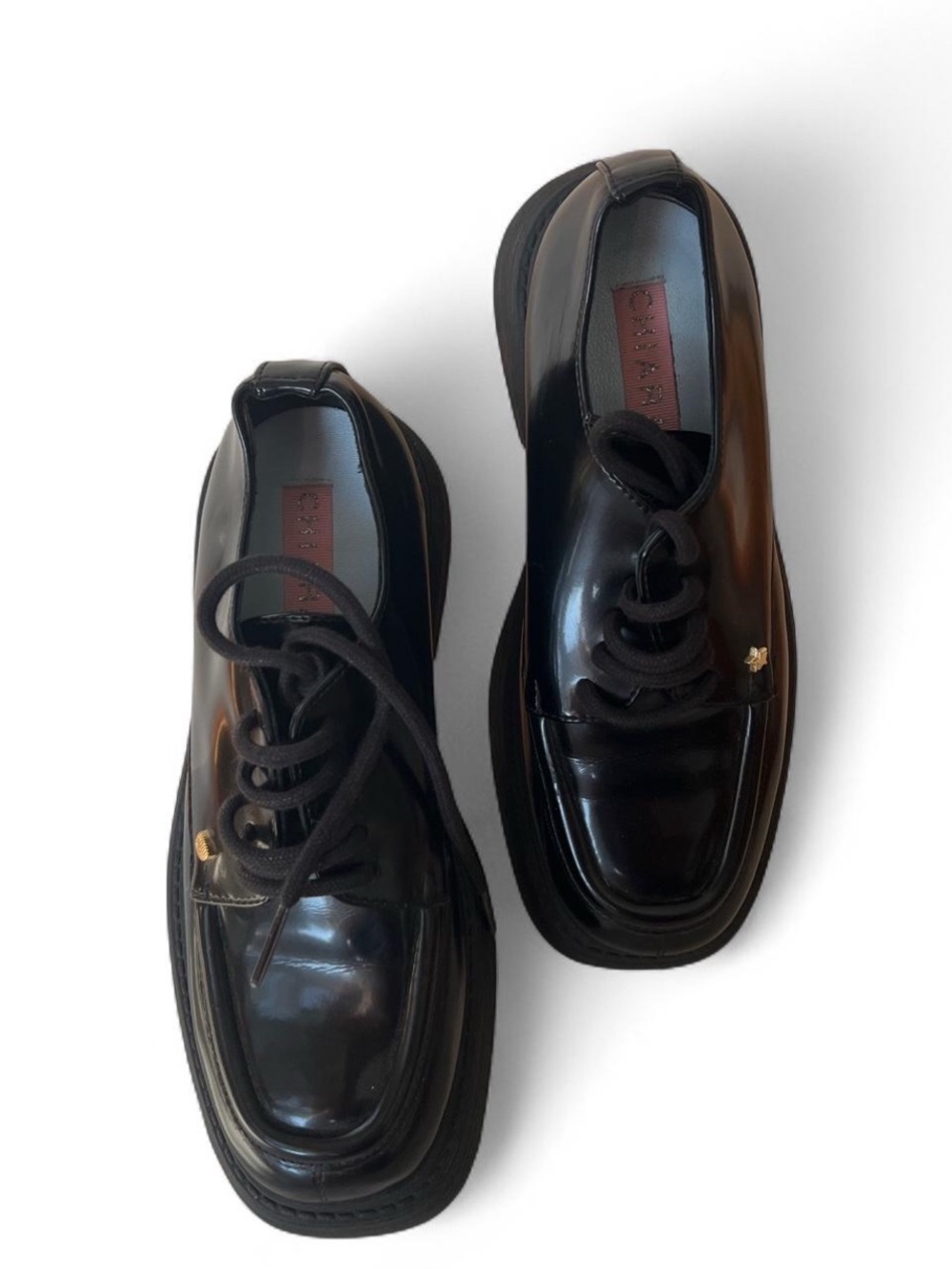Chiara Ferragni Chunky Lace-Up Leather Loafers #chunky #formal
Size 36
Highlig